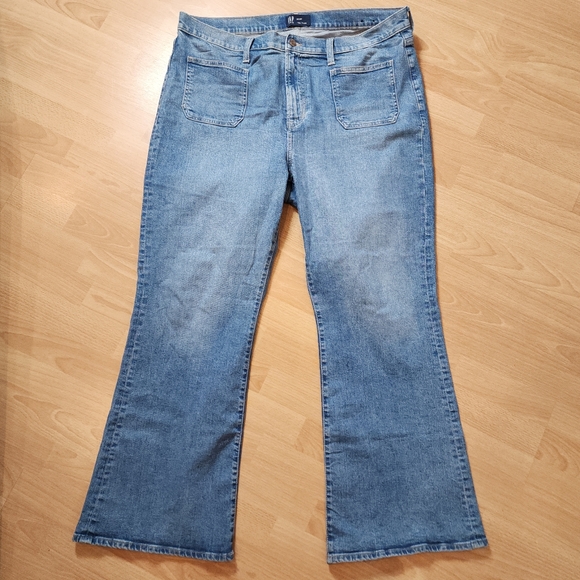 Gap 70s Flare Medium Wash Jeans Women's Plus Size 20 Size 35 (31" Inseam) - Picture 1 of 16